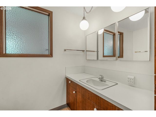 31077 Sw LAURELVIEW Rd, Hillsboro, OR 97123