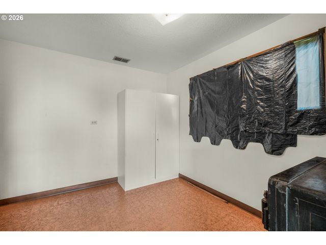 31077 Sw LAURELVIEW Rd, Hillsboro, OR 97123