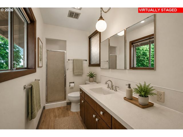 31077 Sw LAURELVIEW Rd, Hillsboro, OR 97123