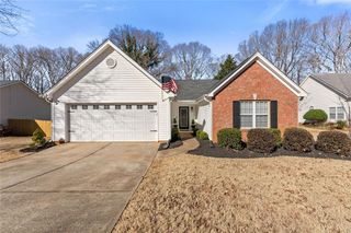 5740 Rolling Meadow Lane, Flowery Branch, GA 30542