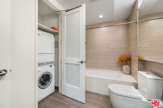 877 Francisco Street 707, Los Angeles, CA 90017