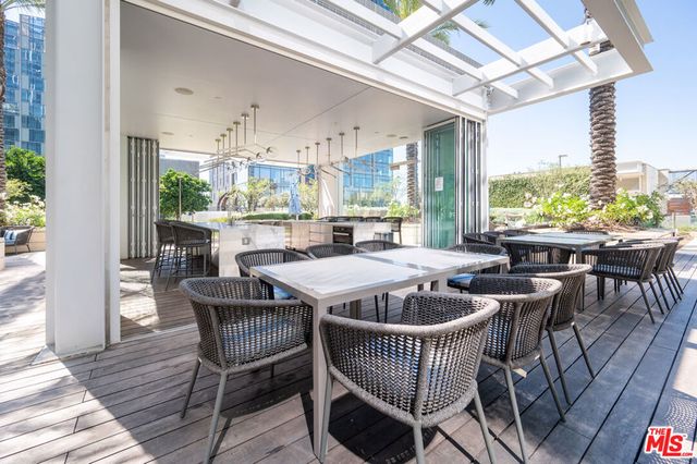 877 Francisco Street 707, Los Angeles, CA 90017