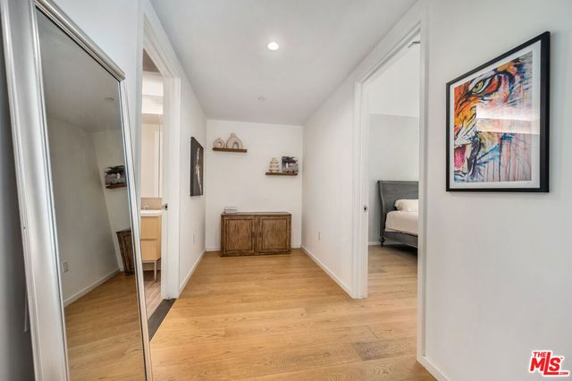 877 Francisco Street 707, Los Angeles, CA 90017