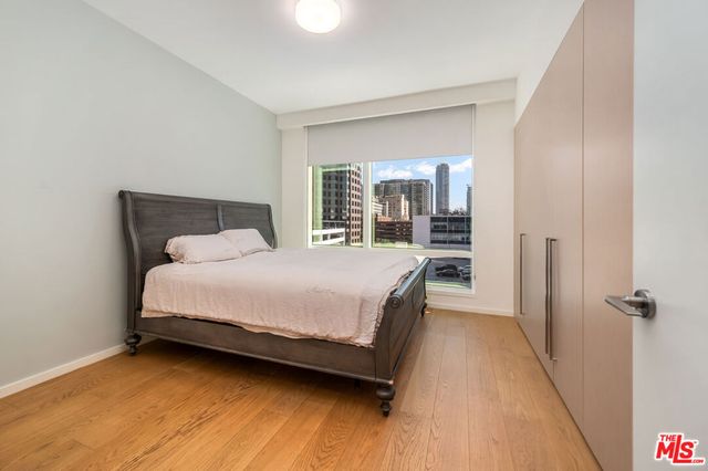 877 Francisco Street 707, Los Angeles, CA 90017