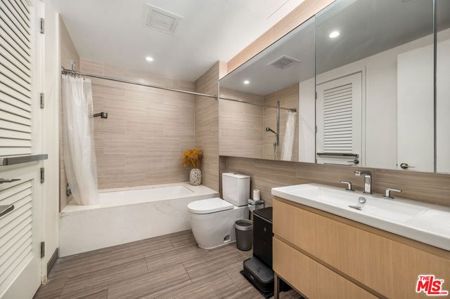 877 Francisco Street 707, Los Angeles, CA 90017