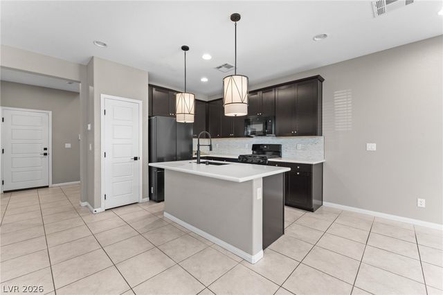 1945 Rini Ridge Avenue, North Las Vegas, NV 89031