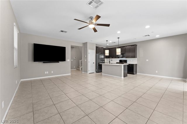 1945 Rini Ridge Avenue, North Las Vegas, NV 89031