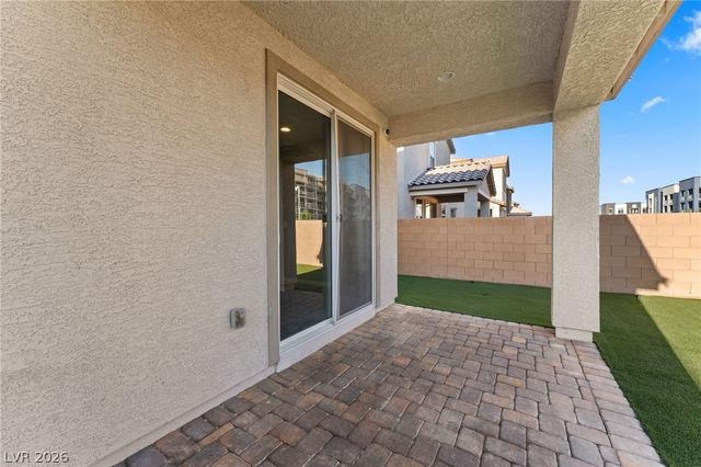 1945 Rini Ridge Avenue, North Las Vegas, NV 89031