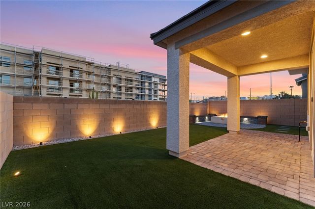 1945 Rini Ridge Avenue, North Las Vegas, NV 89031