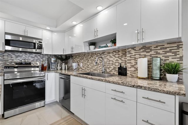 1410 S Ocean Drive 601, Hollywood, FL 33019