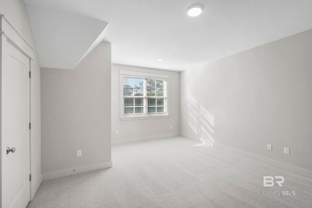 9283 Parker Lane, Daphne, AL 36526