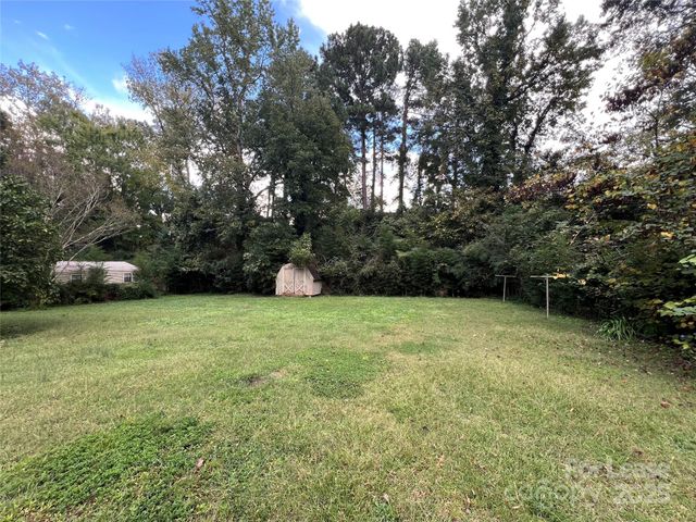 5908 Amity Place, Charlotte, NC 28212