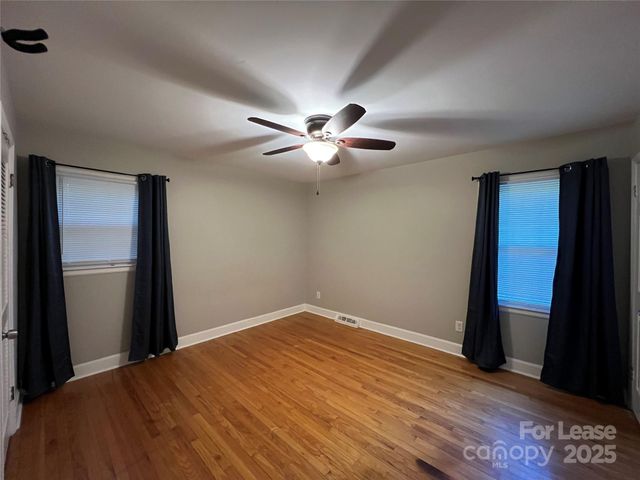 5908 Amity Place, Charlotte, NC 28212