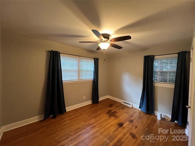 5908 Amity Place, Charlotte, NC 28212