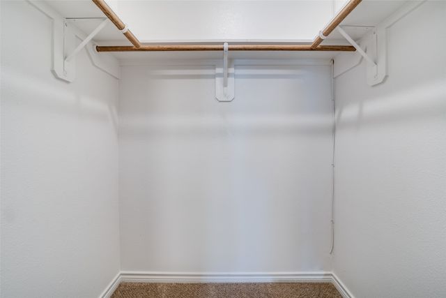 3504 Robin Road, Ennis, TX 75119