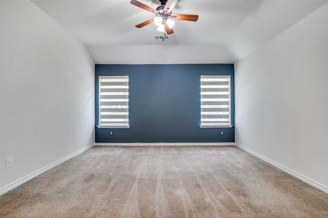 3504 Robin Road, Ennis, TX 75119