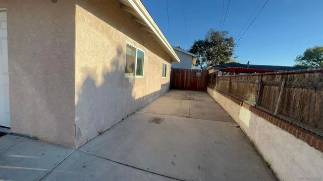 222 224 W 8th Ave, Escondido, CA 92025