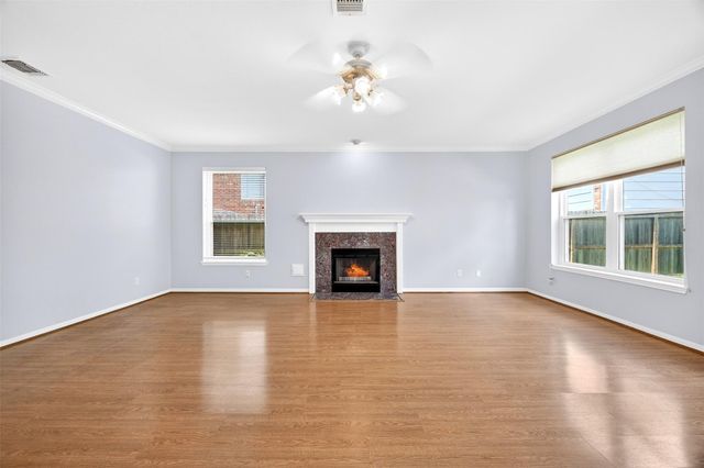 5718 Henniker Drive, Houston, TX 77041
