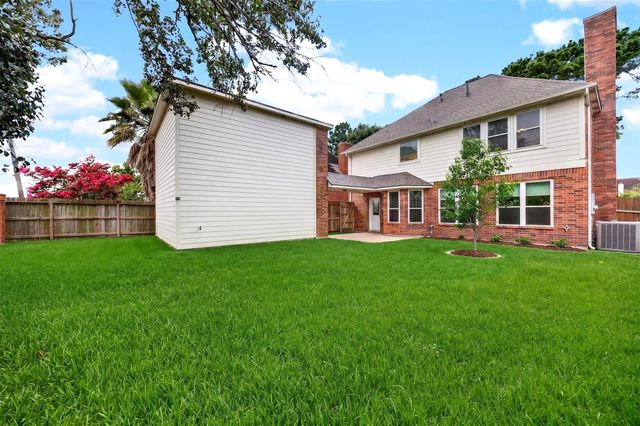 5718 Henniker Drive, Houston, TX 77041