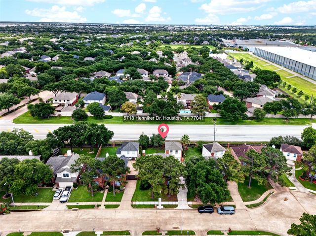 5718 Henniker Drive, Houston, TX 77041