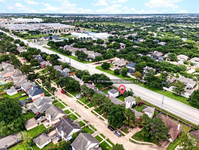 5718 Henniker Drive, Houston, TX 77041