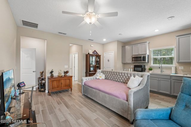 3842 HEATHERBROOK Place, Middleburg, FL 32068