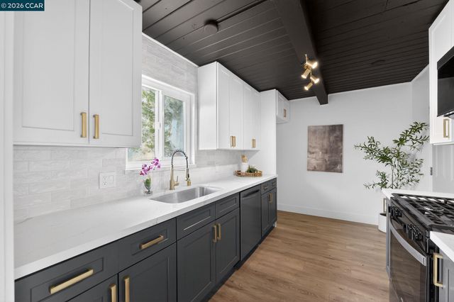 1838 Overhill Rd, Concord, CA 94520