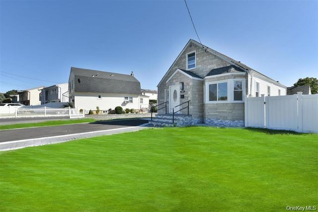 461 Pinebrook Avenue, West Hempstead, NY 11552