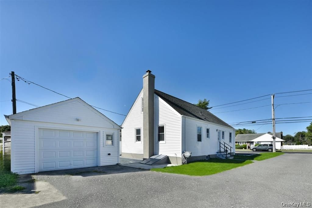 461 Pinebrook Avenue, West Hempstead, NY 11552 — photo 4
