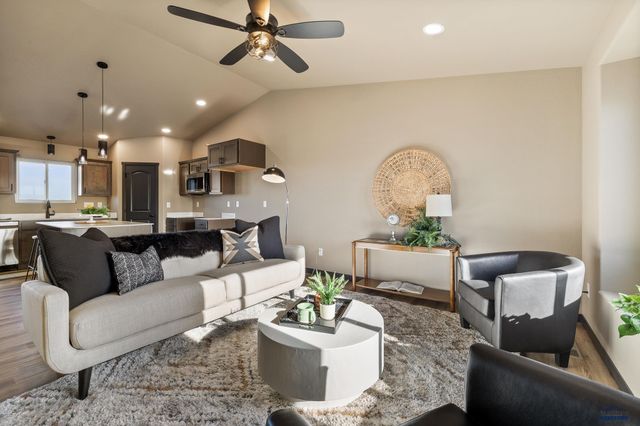 14488 BRAYLEE JO RD, Piedmont, SD 57769