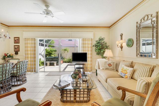 77 Laurel Oaks Circle, Tequesta, FL 33469