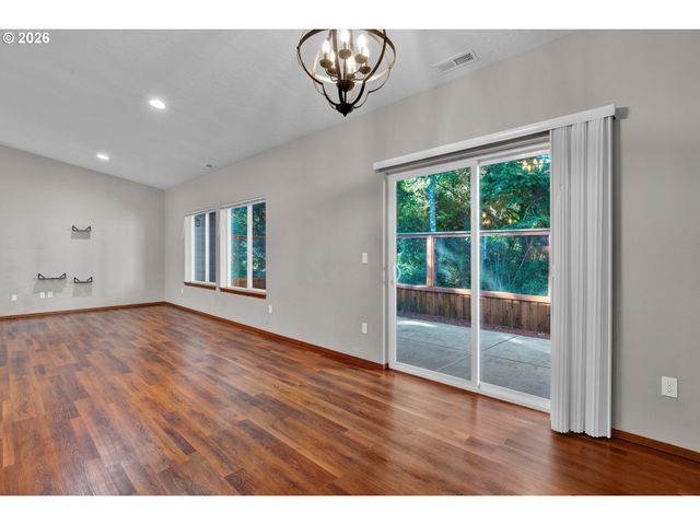 5030 HECETA PARK Way, Florence, OR 97439