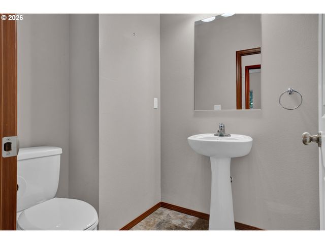 5030 HECETA PARK Way, Florence, OR 97439