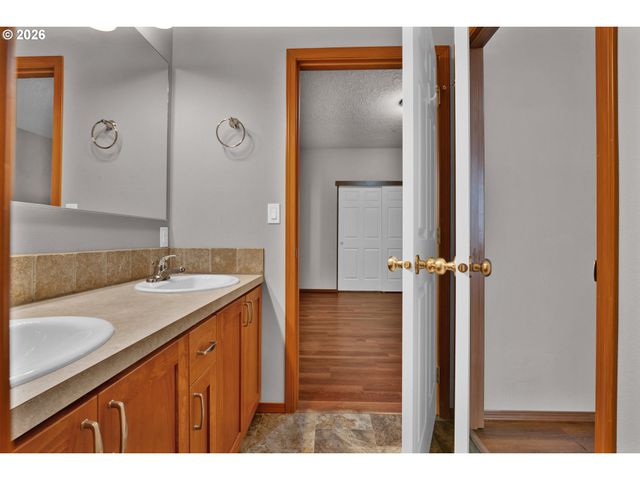 5030 HECETA PARK Way, Florence, OR 97439