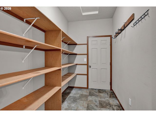 5030 HECETA PARK Way, Florence, OR 97439