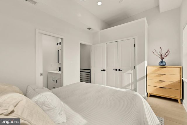 1120 OWEN PL NE, Washington, DC 20002