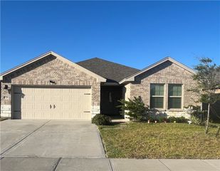7326 Star Gazer Dr, Corpus Christi, TX 78414