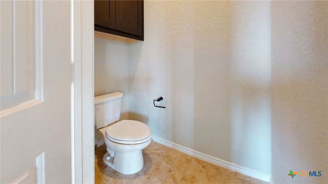 15090 Planeview Drive, Salado, TX 76571
