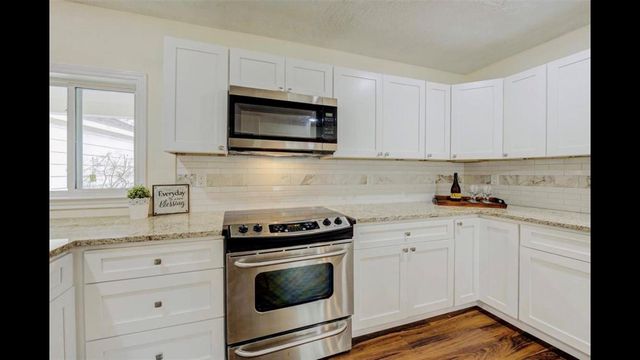 3610 Stoney Oak Drive, Houston, TX 77068