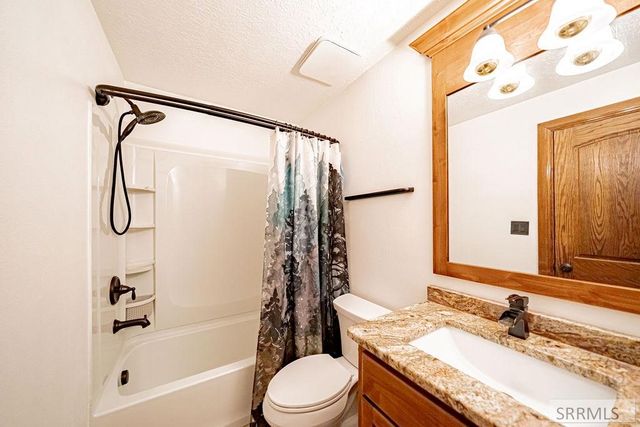 340 Donna Drive, Idaho Falls, ID 83402