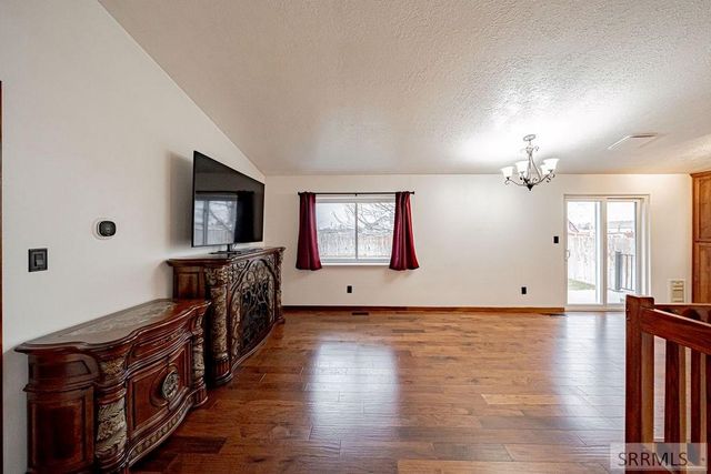 340 Donna Drive, Idaho Falls, ID 83402