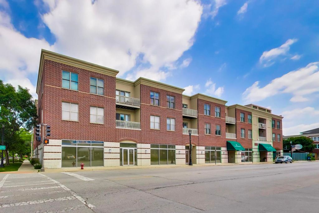 2951 CENTRAL Street 307, Evanston, IL 60201