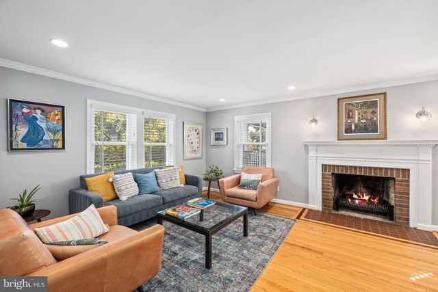 1604 N EDGEWOOD ST, Arlington, VA 22201