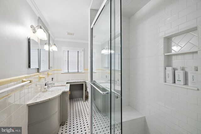 1604 N EDGEWOOD ST, Arlington, VA 22201