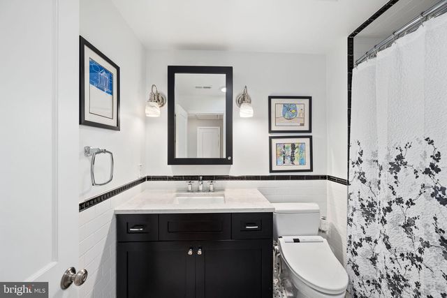 1604 N EDGEWOOD ST, Arlington, VA 22201