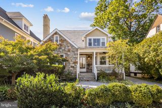 1604 N EDGEWOOD ST, Arlington, VA 22201