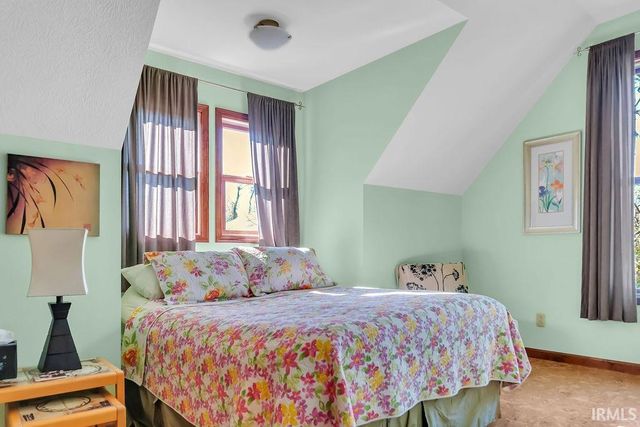 1008 S Greenwood Avenue, Bloomington, IN 47401