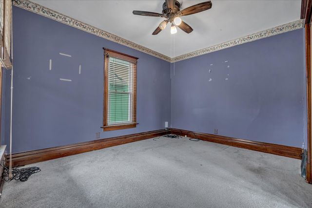 243 S Pine Street, Davenport, IA 52802