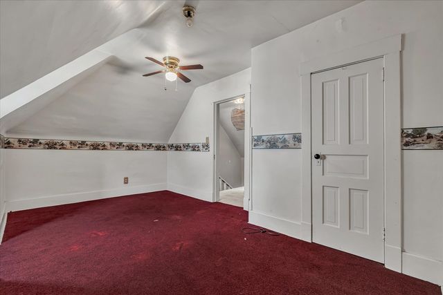243 S Pine Street, Davenport, IA 52802