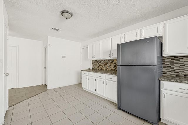 2415 Blackridge Road, Houston, TX 77067